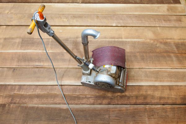Veranda Sanding in Columbia