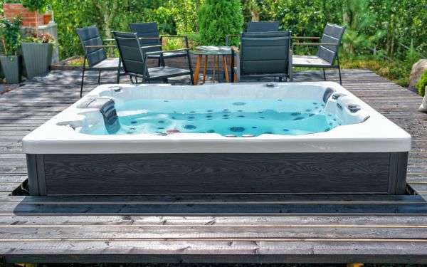 Cost of Spa Deck Remodeling in Columbia